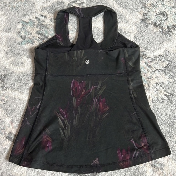 Lululemon scoop neck tank top - Picture 5 of 10